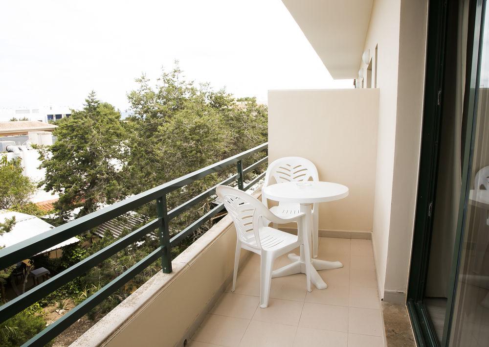 Hostal Rosales Es Pujols Exterior foto